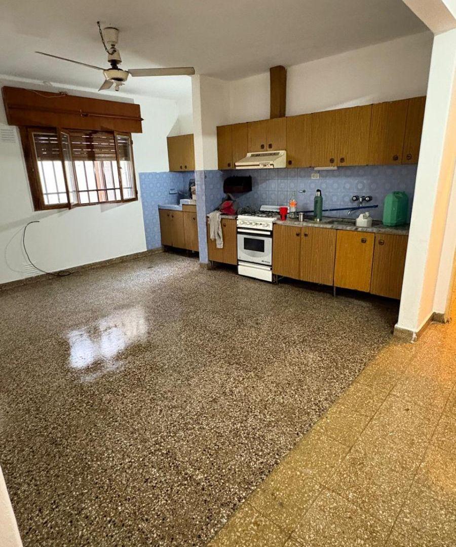 Foto de ALQUILER BROWN 1891 ESQ RUTA 20 CASA 3 DORMITORIOS COCHERA X 2 PATIO, imagen 4