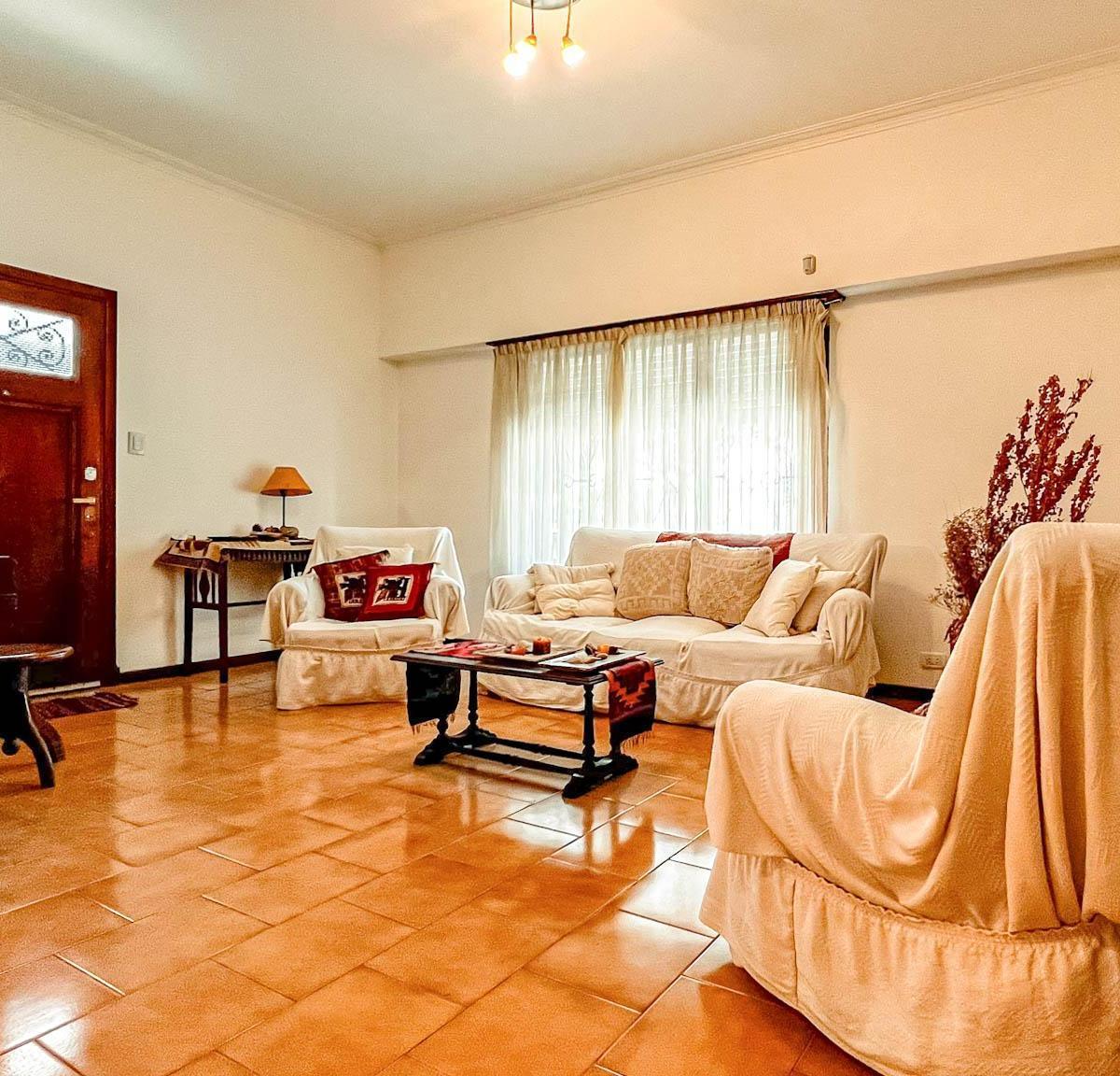 Casa de 5 Amb en Excelente Zona de Chauvín 2