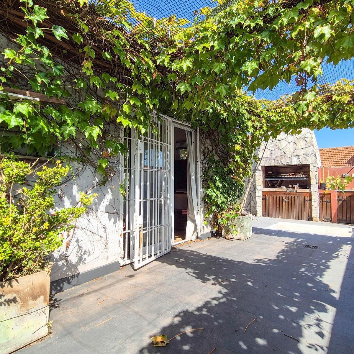 Casa de 5 Amb en Chauvin de Poca Antiguedad 2
