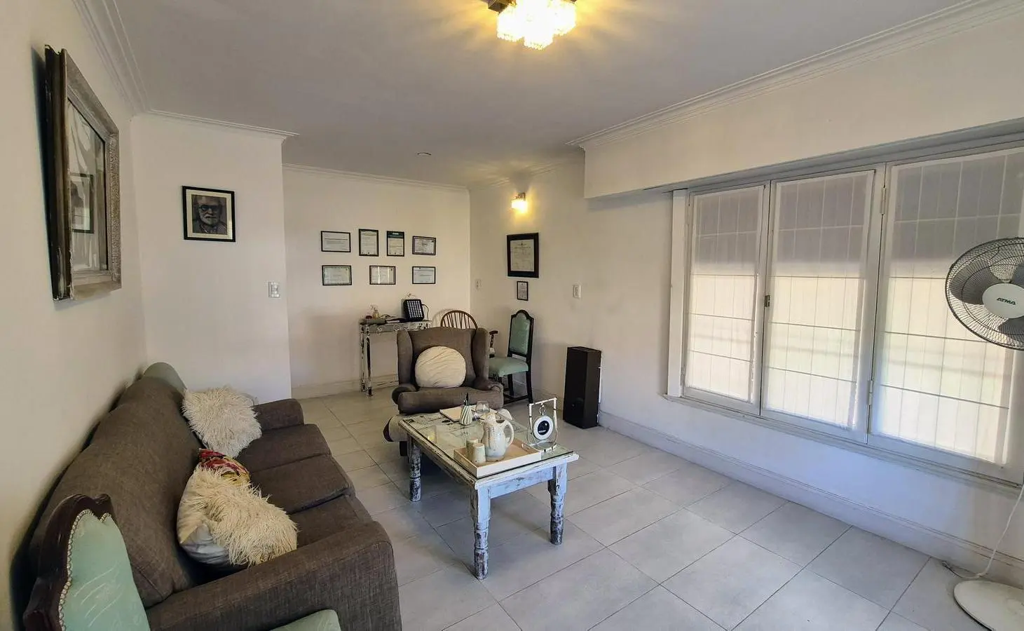 Excelente chalet en Parque Luro con patio y quincho 2