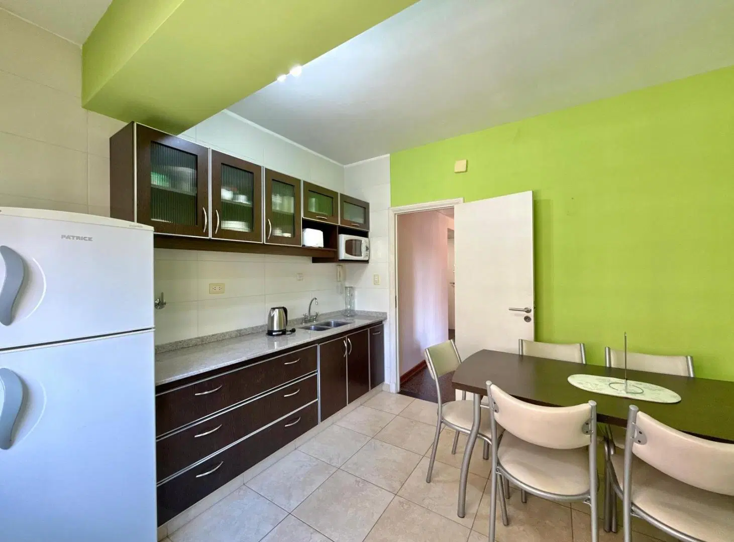 Venta departamento de 3 ambientes a la calle 3