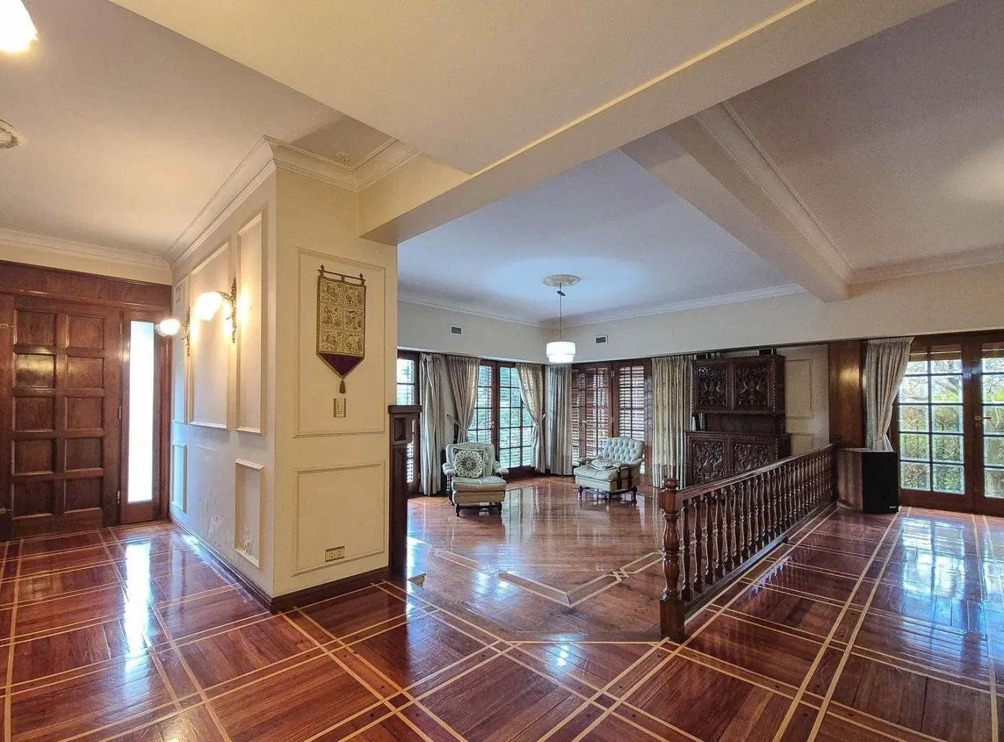 Casa de 5 ambientes en los troncos 8