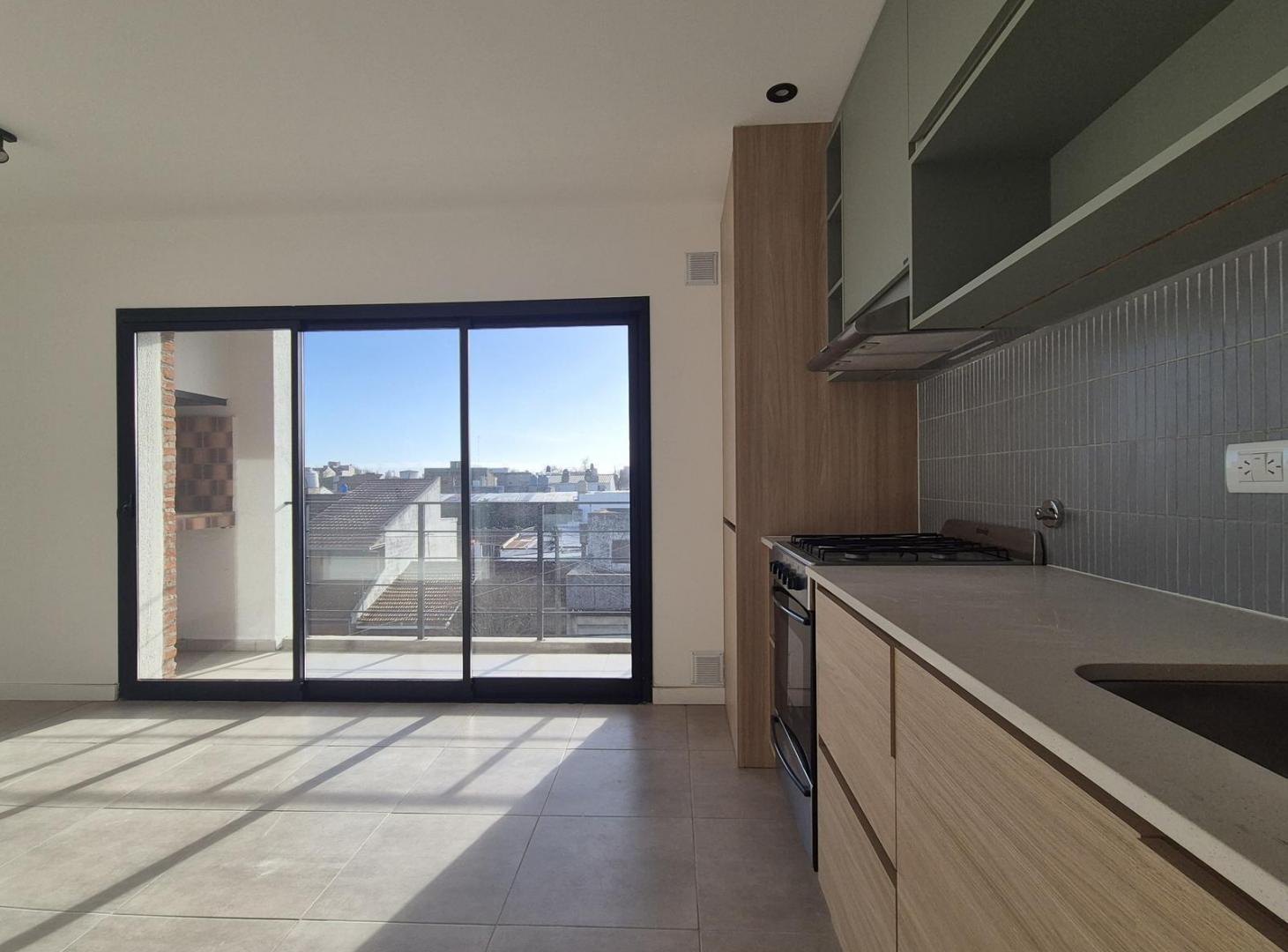Foto de PH de 3 ambientes con balcón y parrilla, imagen 4
