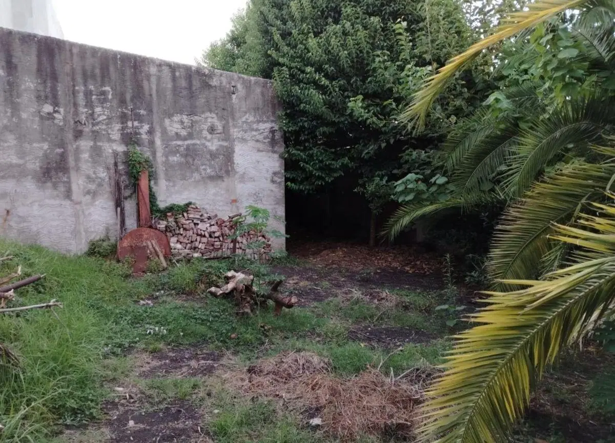 BOLIVAR 800 LOMAS DE ZAMORA GALPON SEMI CUB 5,75 X 20 MTS - TERRENO 414 M2 FTE 9,12 X 45,40 4