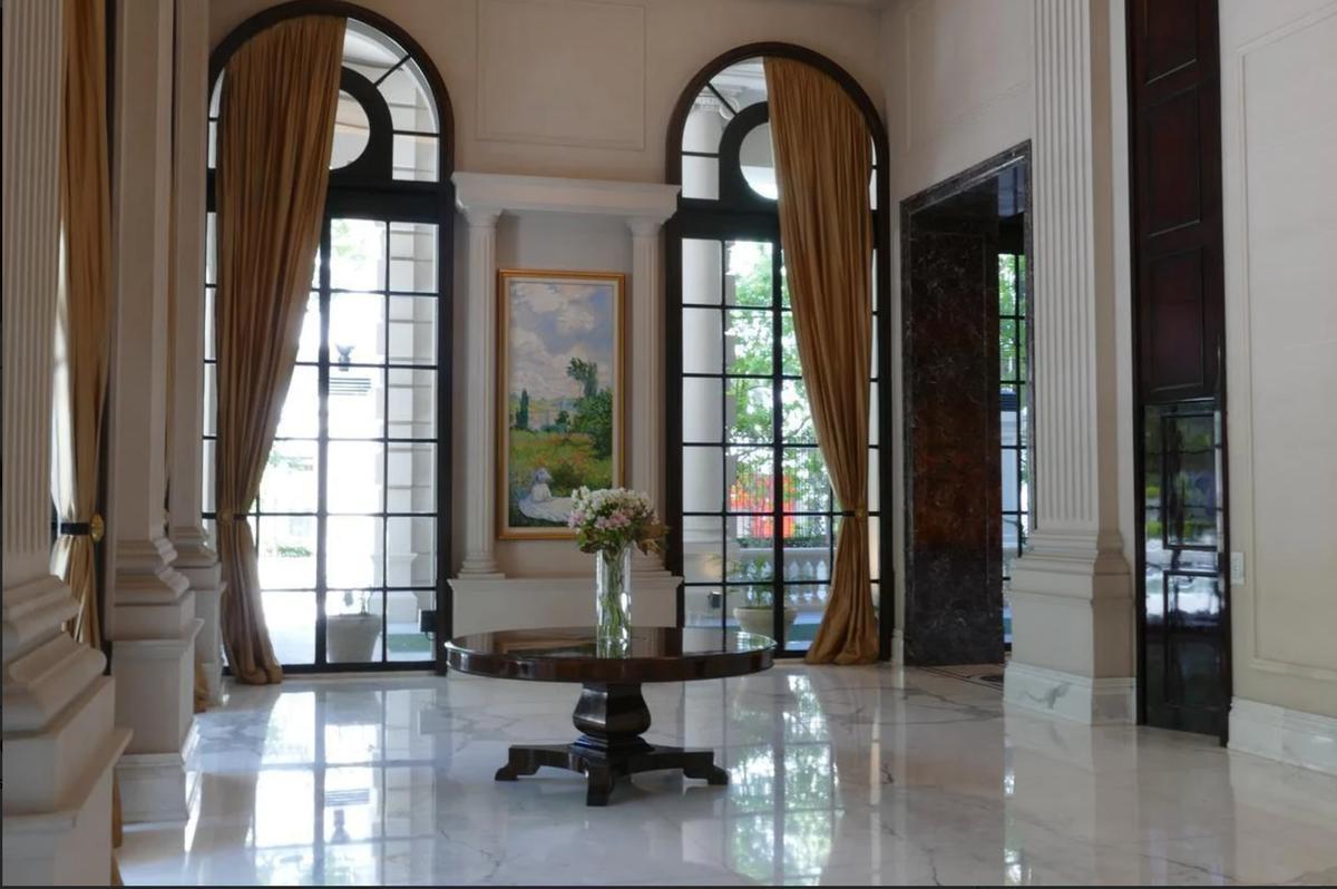 Chateau Libertador. 4 Ambientes 220 m. 3