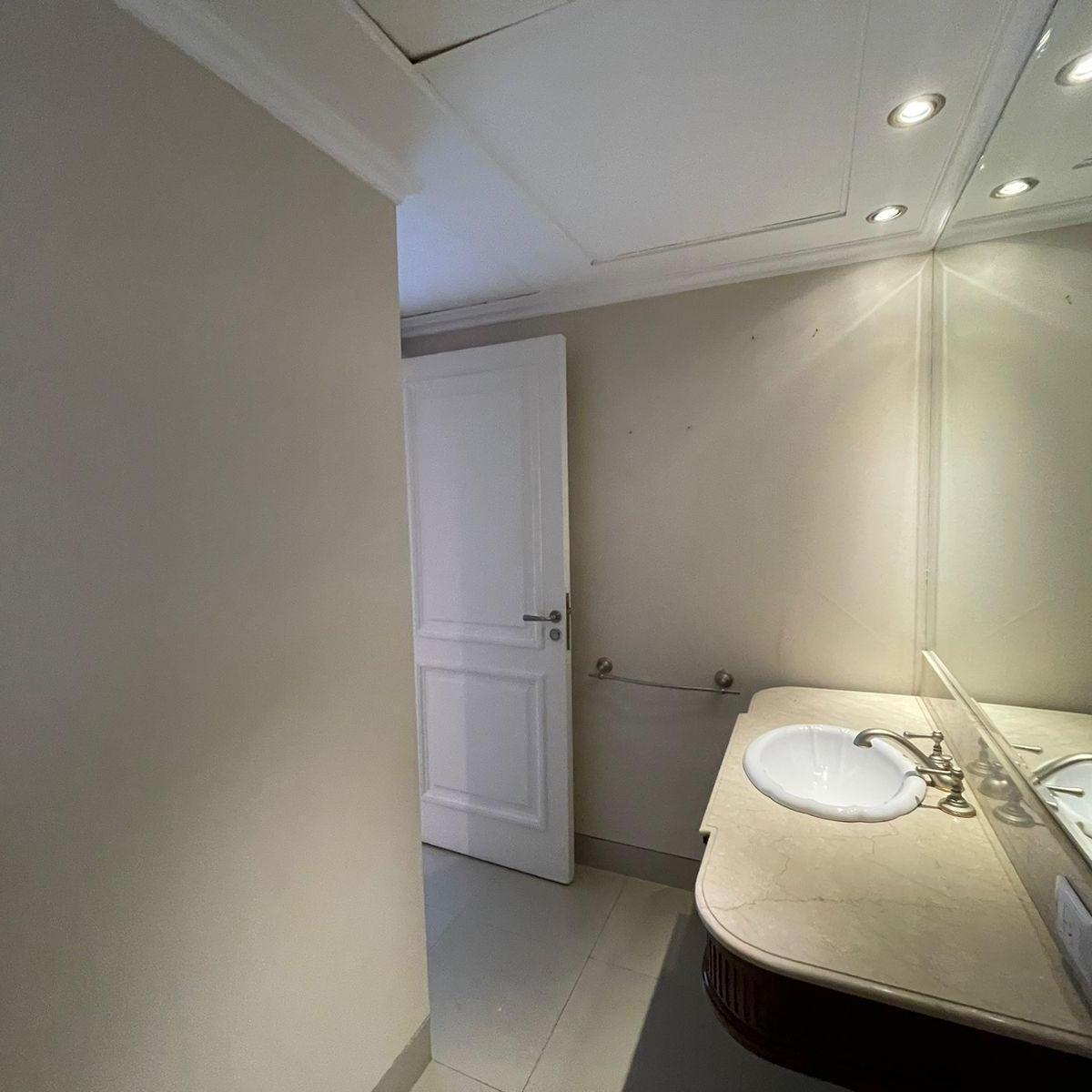Chateau Libertador. 4 Ambientes 220 m. 4