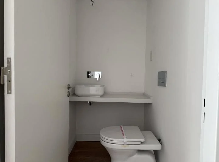4 ambientes, con lavadero, cochera, amenities, a estrenar. 5