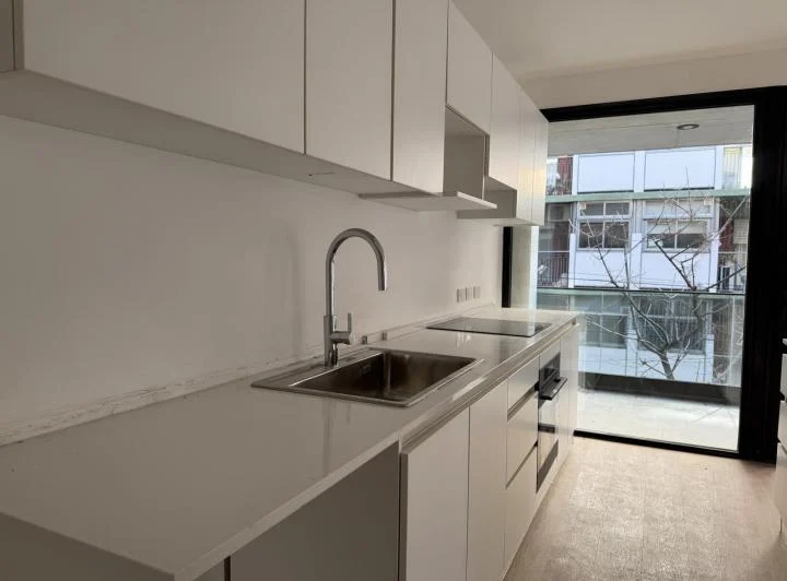 4 ambientes, con lavadero, cochera, amenities, a estrenar. 4