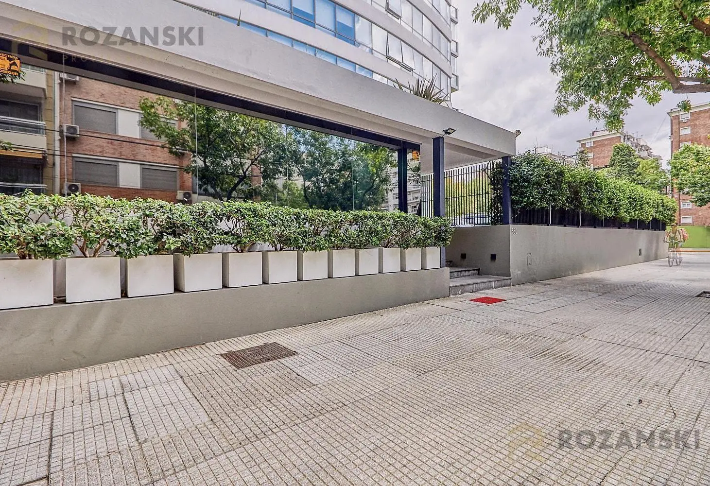 ALQUILER. TORRE GREEN TOWER. 4 AMBIENTES, 2 COCHERAS, AMENITIES, SEGURIDAD. 3