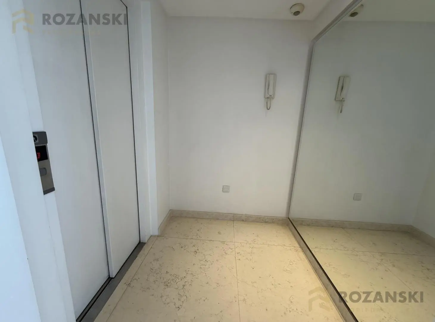ALQUILER. TORRE GREEN TOWER. 4 AMBIENTES, 2 COCHERAS, AMENITIES, SEGURIDAD. 2