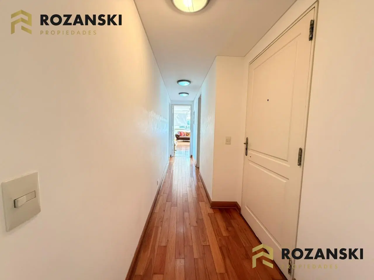 Departamento en Recoleta, 3 ambientes con dependencia. 3 cocheras y baulera 4