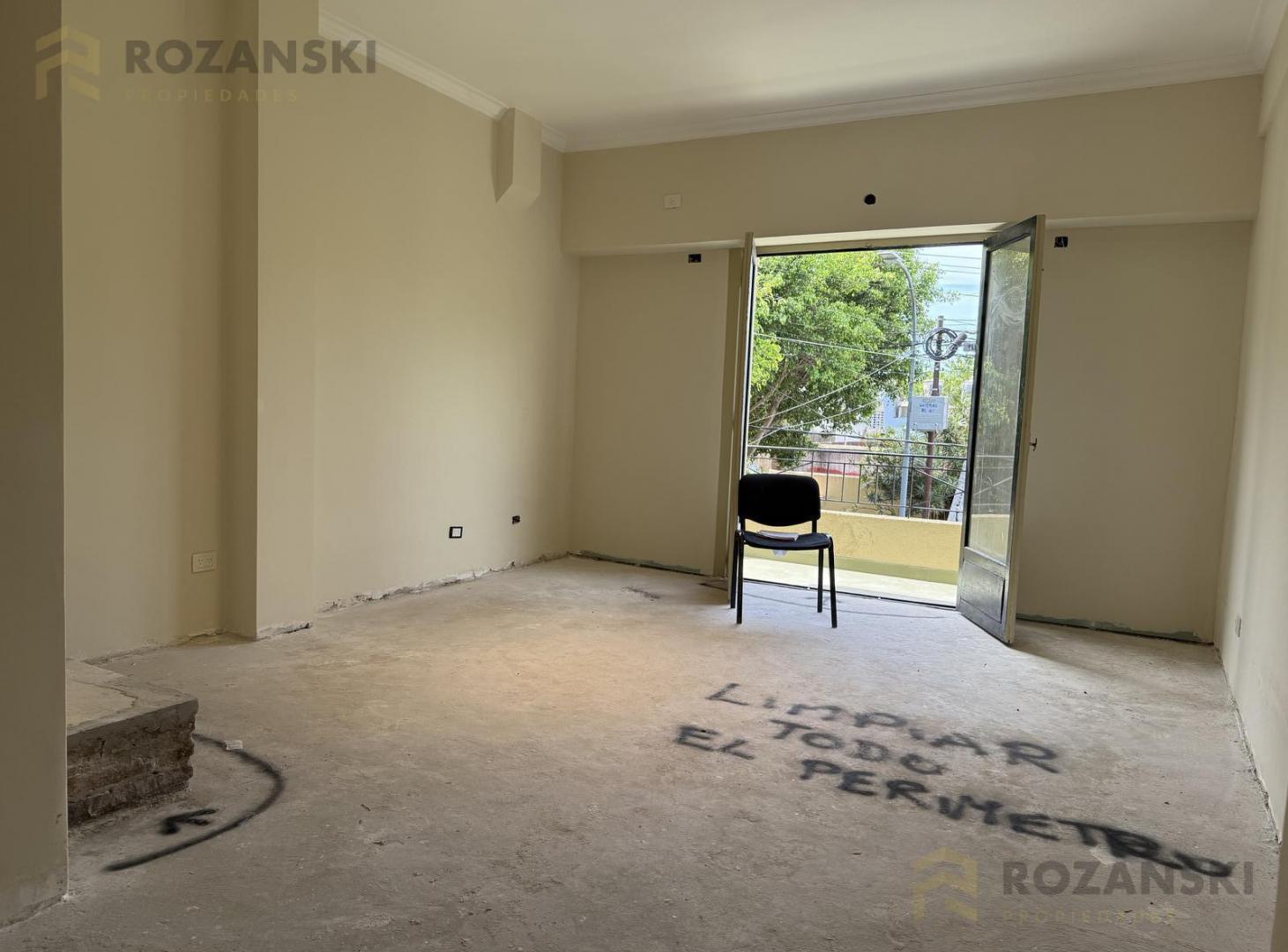 Foto de VENTA. GALPON RECICLADO A NUEVO. OFICINAS Y ESTACIONAMIENTO., imagen 5