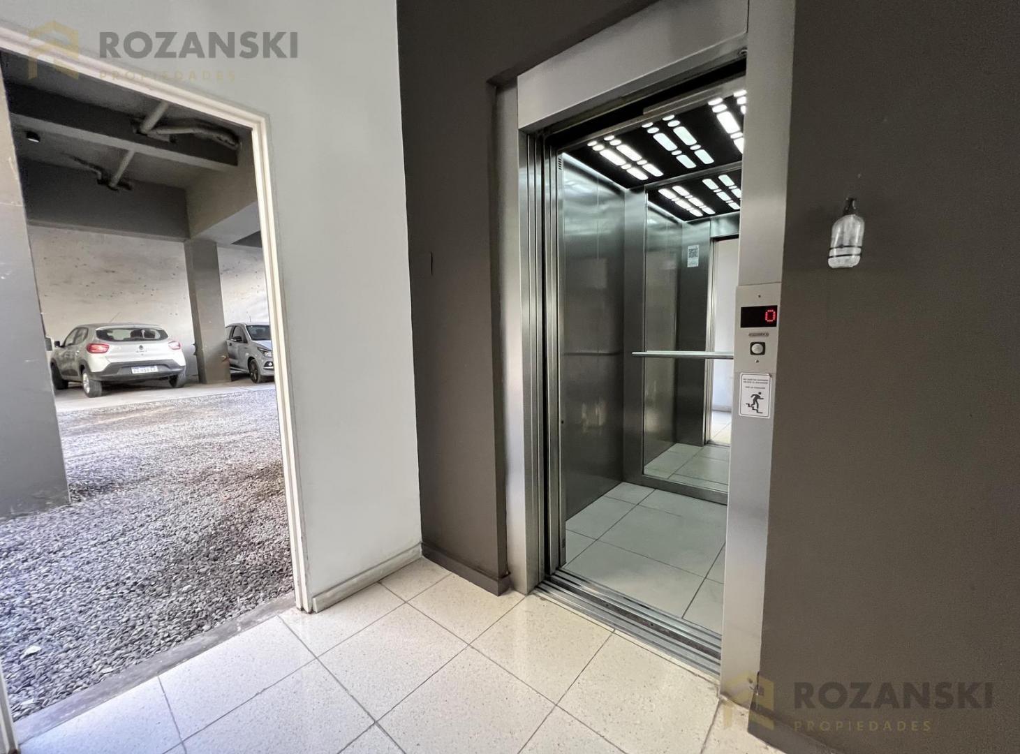 Foto de VENTA/ALQUILER. 2 AMBIENTES. PISO ALTO. AMENITIES. TORRE. VILLA CRESPO., imagen 3