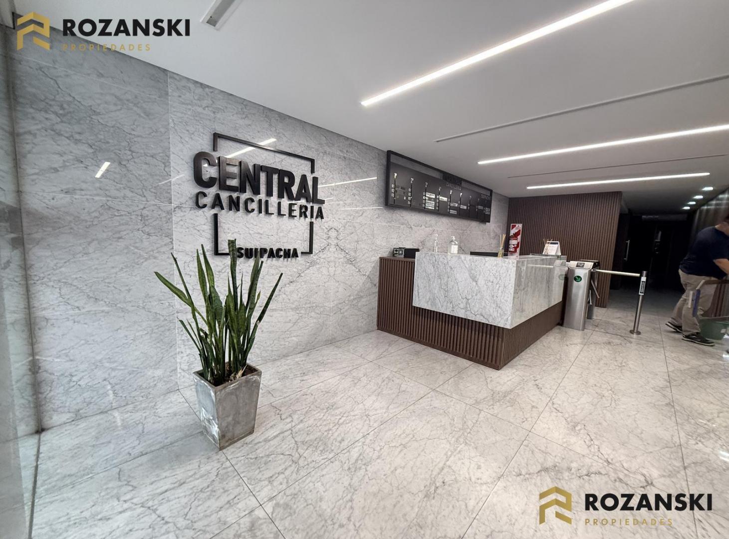 Foto de VENTA. amplio monoambiente al frente, seguridad, amenities. Suipacha, imagen 2