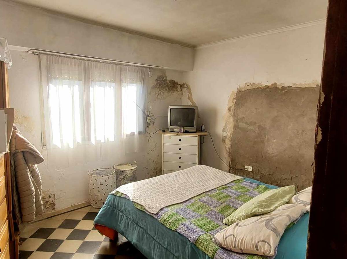 Foto de Casa de 3 ambientes + local comercial en muy buena ubicación., imagen 5