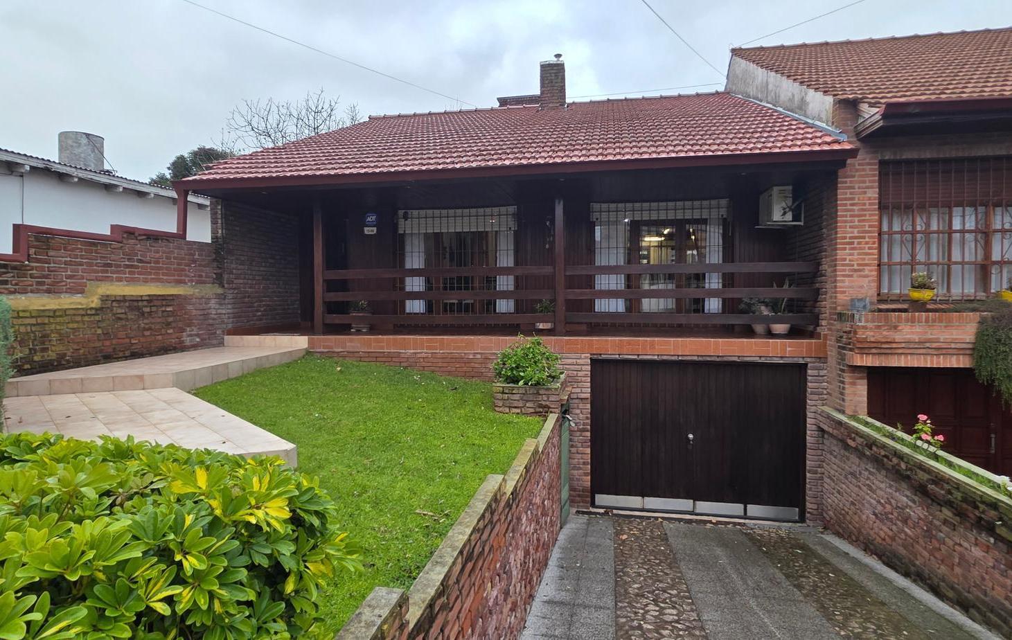 Chalet en excelente emplazado en lote de buena dimensión