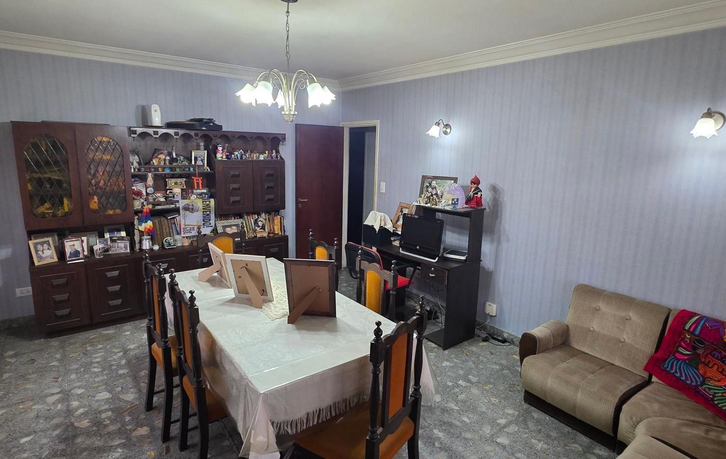 Foto de Chalet de 4 ambientes sobre lote en esquina y buen entorno, imagen 5