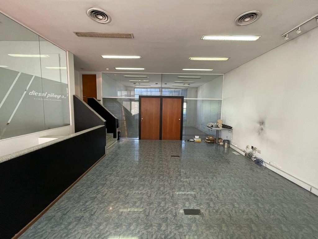 Excelente Propiedad Sobre Av Amancio Alcorta, Lote Propio! 2