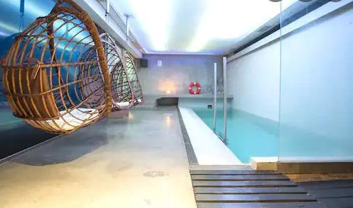 Venta Hotel Boutique con 2 Piletas, Vinoteca, Cascada y Hab. con Diseño 4
