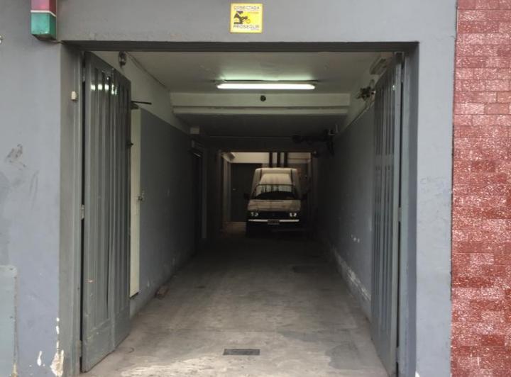 VENTA OPORTUNIDAD 600 m2, SOBRE AVENIDA!!!  4