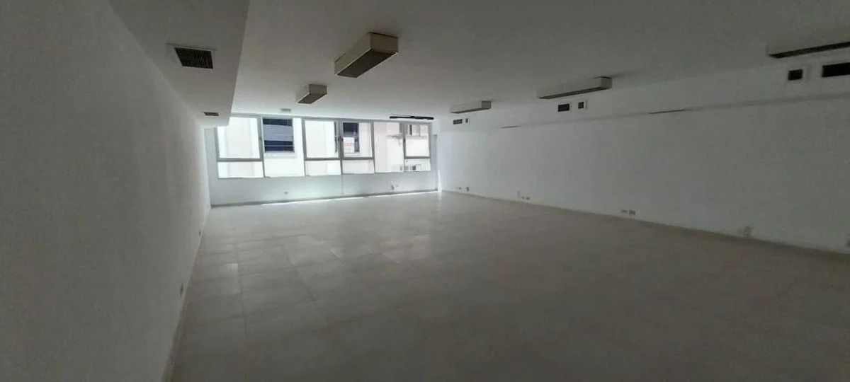 ALQUILER OFICINA 95 m2, LUMINOSA, NO RESIDENCIAL