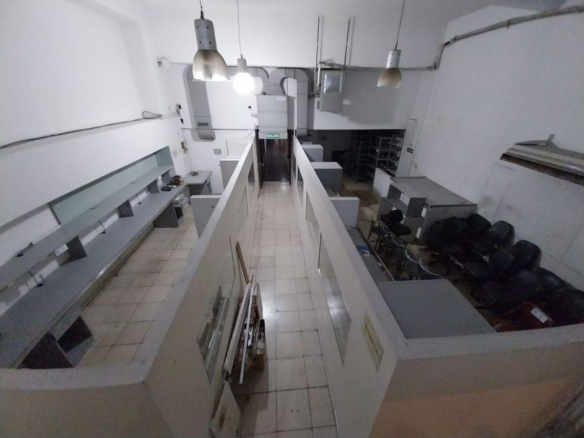 Excelente propiedad de 910 m2 ubicado en Villa Crespo