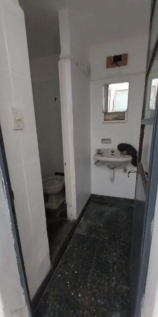 INMUEBLE DE 56 m2 PLANTA, APTO VARIOS RUBROS!!! 3