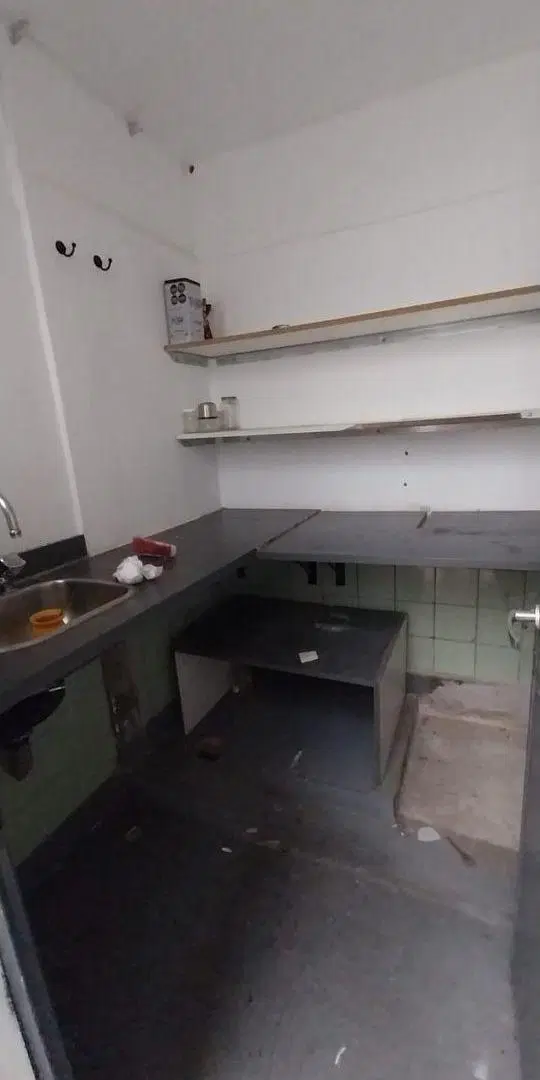 INMUEBLE DE 56 m2 PLANTA, APTO VARIOS RUBROS!!! 4