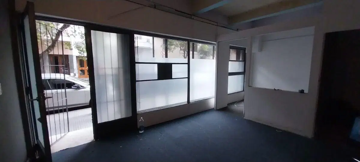 INMUEBLE DE 56 m2 PLANTA, APTO VARIOS RUBROS!!! 2