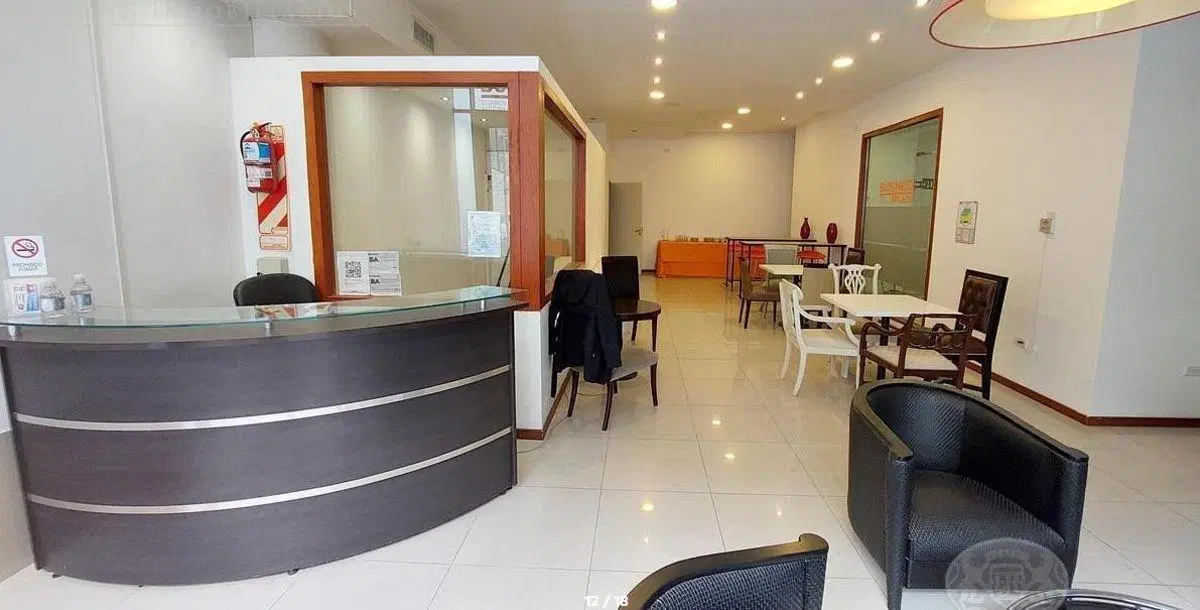 Excelente Local En Puerto Madero. 275 M2 Excelente Estado 1