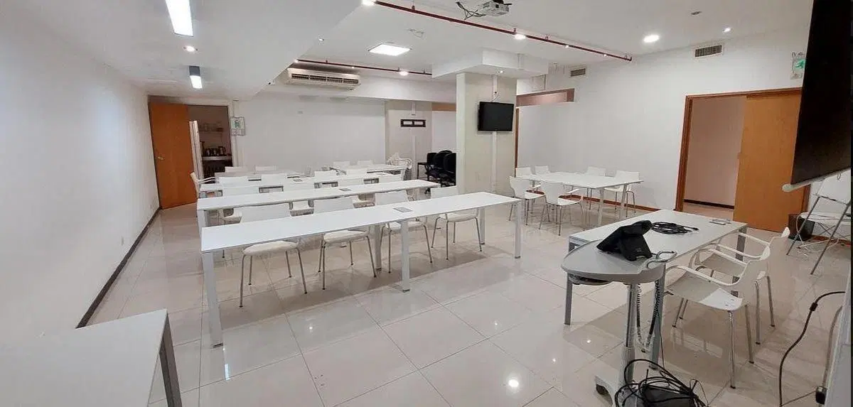 Excelente Oficina - Local En Puerto Madero. 275 M2 Excelente Estado 8
