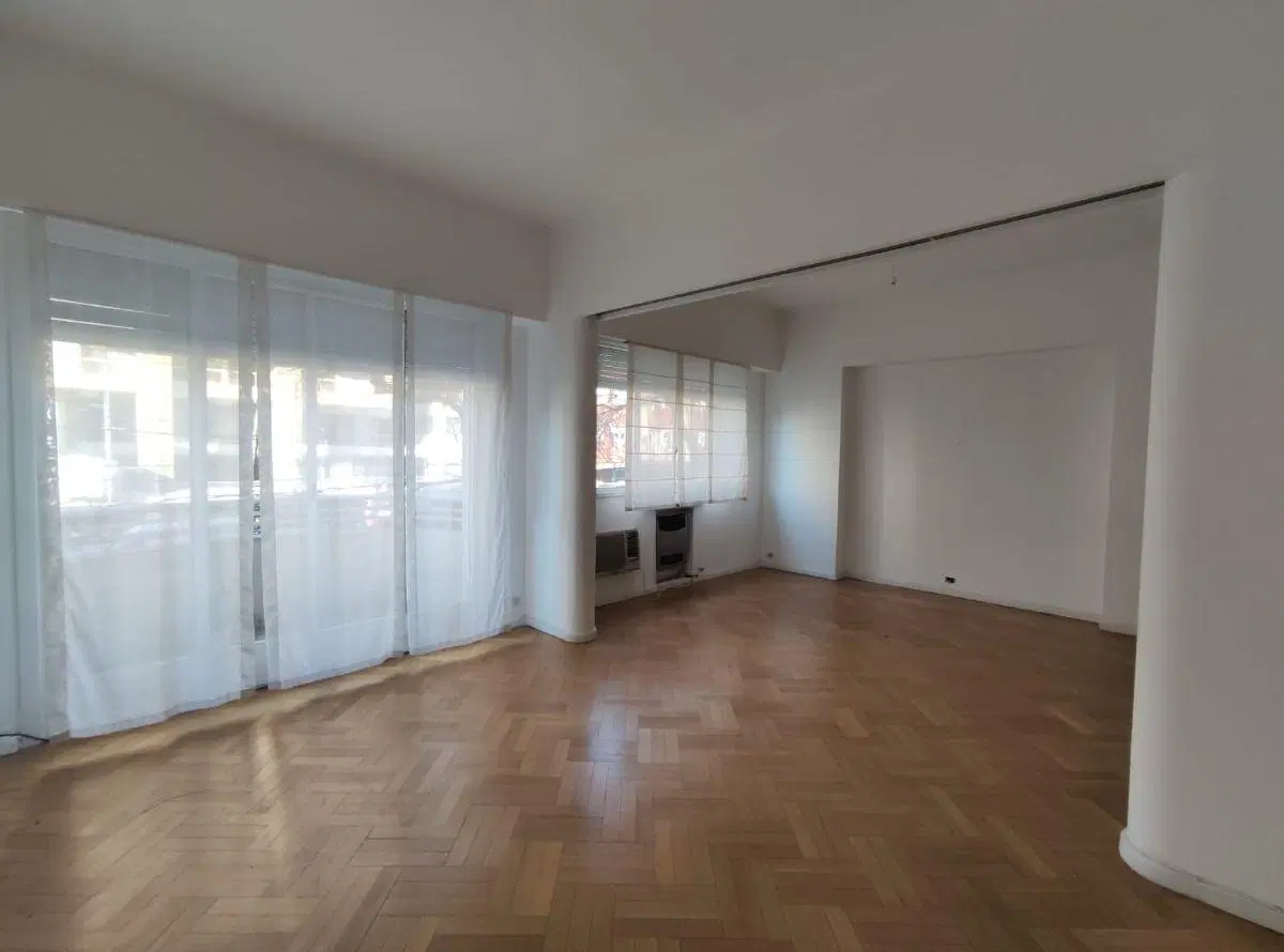 Hermoso 4 amb + Dependencia al frente 145 m2 5
