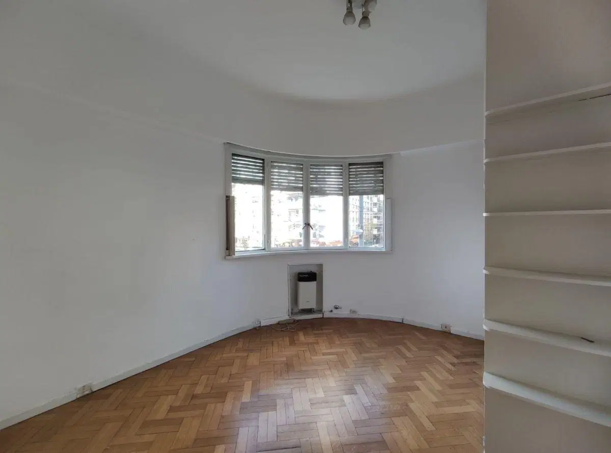 Hermoso 4 amb + Dependencia al frente 145 m2 3