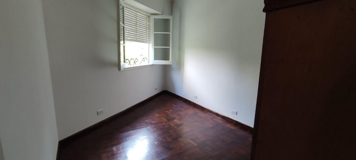 Foto de Dos Amb. en Caballito, Excelente Ubicación. Sin Expensas. 1er piso por escalera, imagen 3