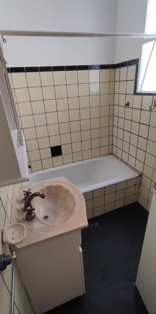 Foto de Dos Amb. en Caballito, Excelente Ubicación. Sin Expensas. 1er piso por escalera, imagen 4