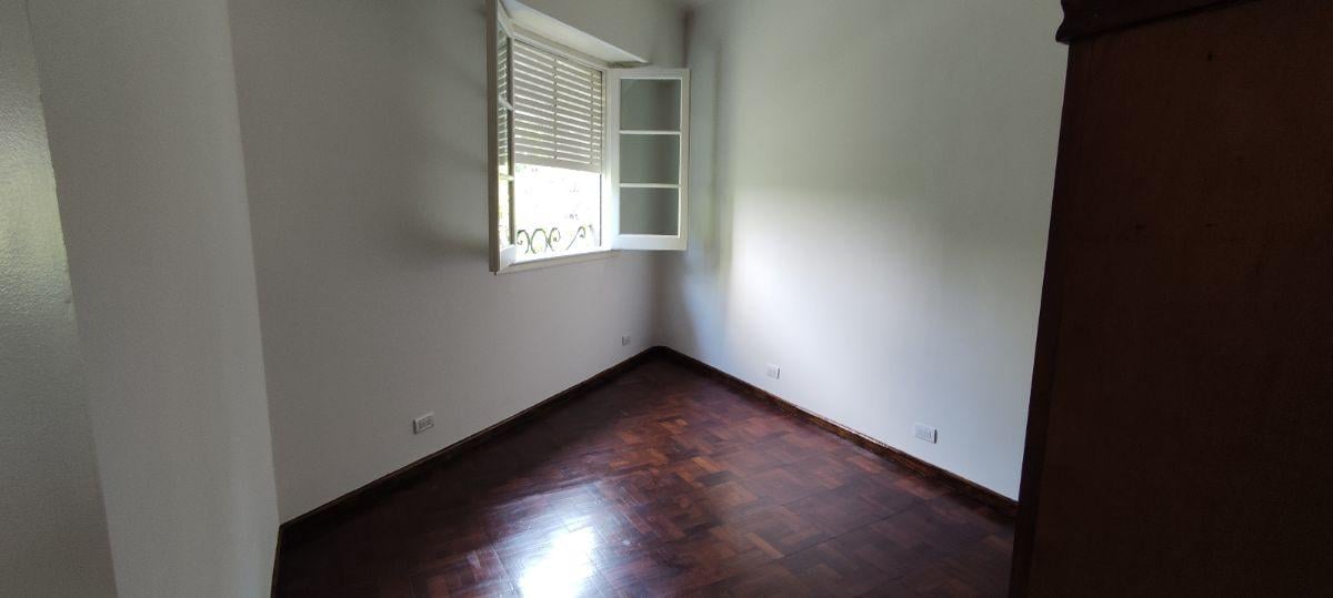 Foto de Dos Amb. en Caballito, Excelente Ubicación. Sin Expensas. 1er piso por escalera, imagen 2
