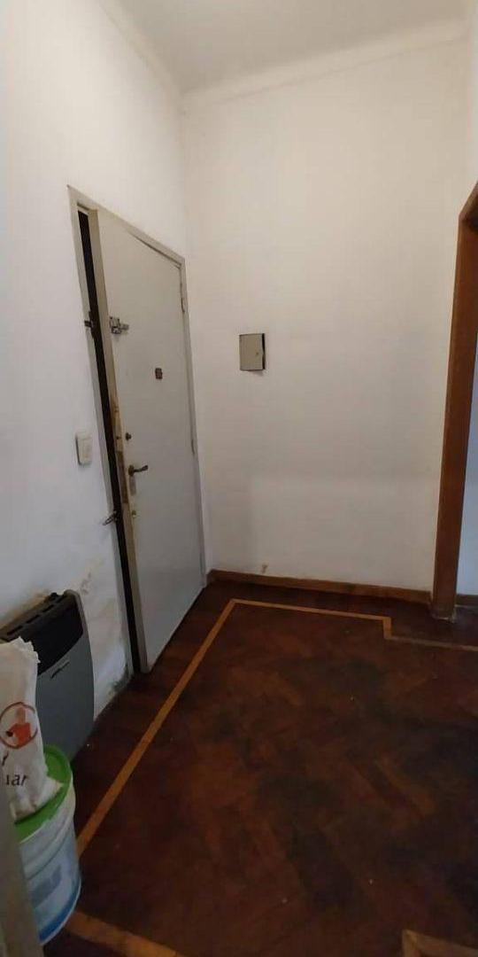 Foto de VENTA DPTO. AL FRENTE, 1ER PISO POR ESCALERA 63 m2!!!!, imagen 2