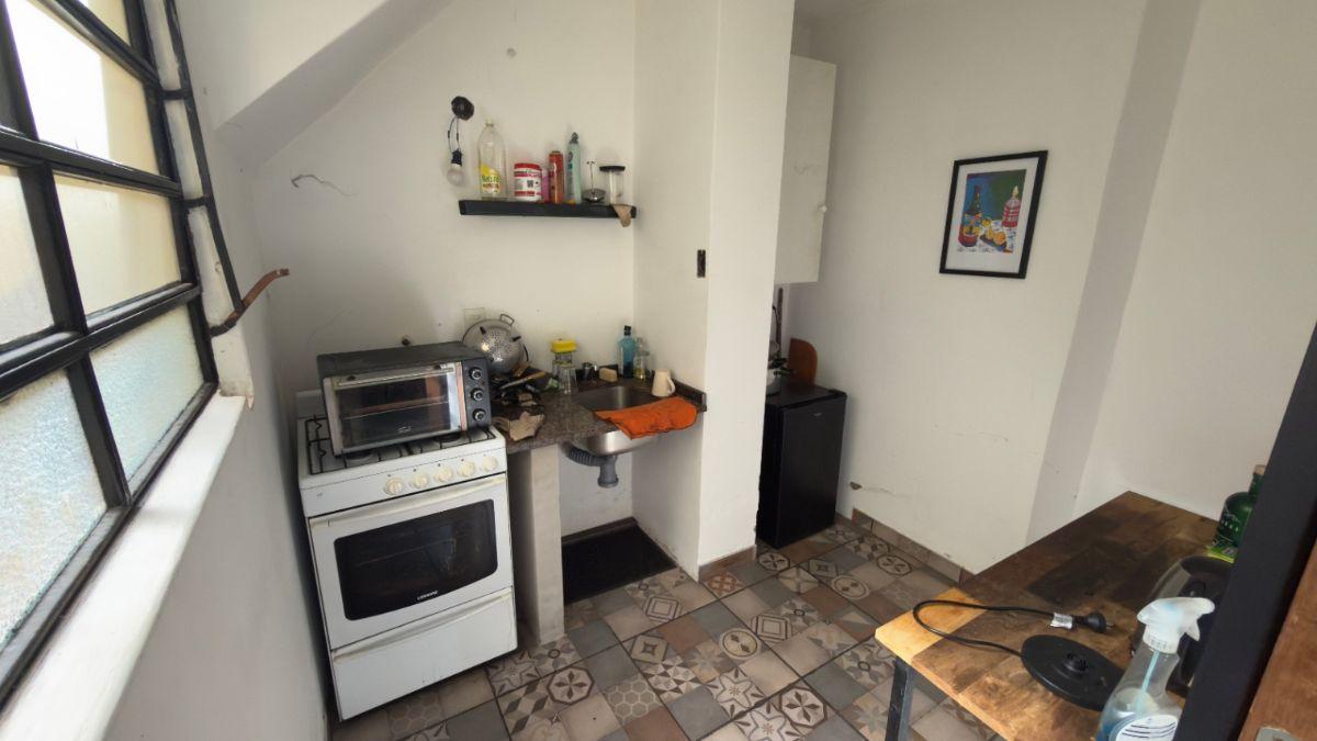 Foto de Local sobre Av. Alberdi. SIN EXPENSAS. APTO TODO RUBRO. 205 m2 tot. Con, imagen 5