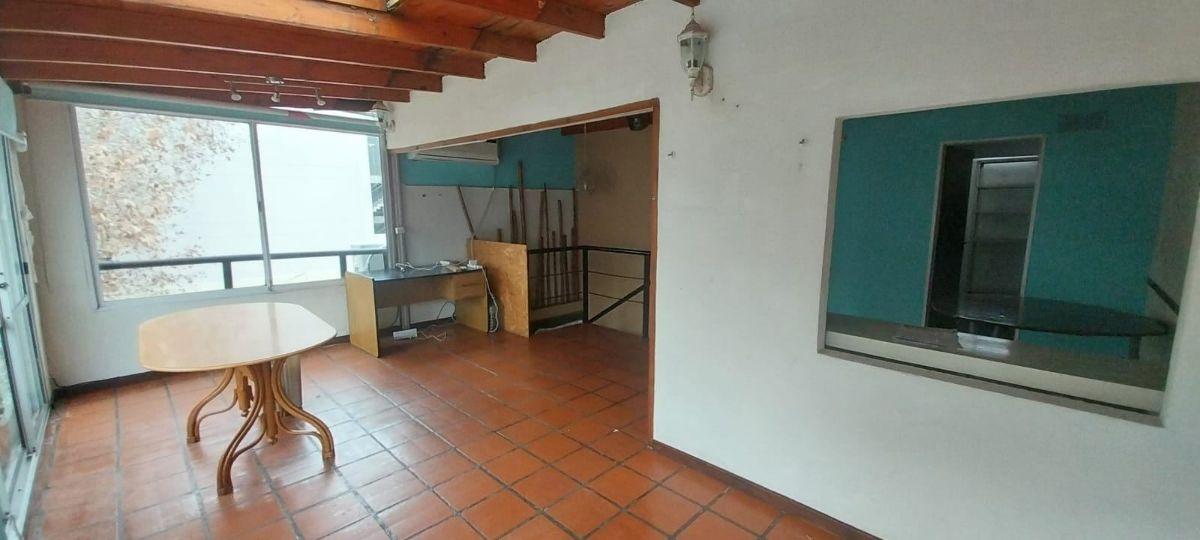 Foto de EDIFICIO EN 3 PLANTAS, LOTE PROPIO, SE VENDE CON 2 RENTAS!!!, imagen 4