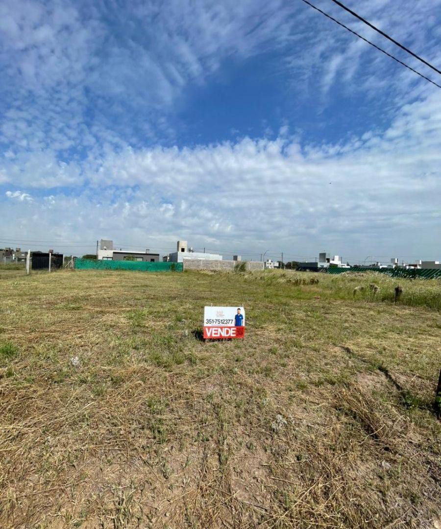 Foto de LOTE EN VENTA -504 MTS2- TODOS LOS SERVICIOS-BARRIO CAMPOS DE LUJAN, imagen 5