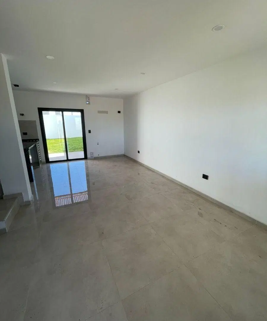 VENTA DUPLEX A ESTRENAR EN CAMPOS DE MANANTIALES-3 DORMITORIOS 2