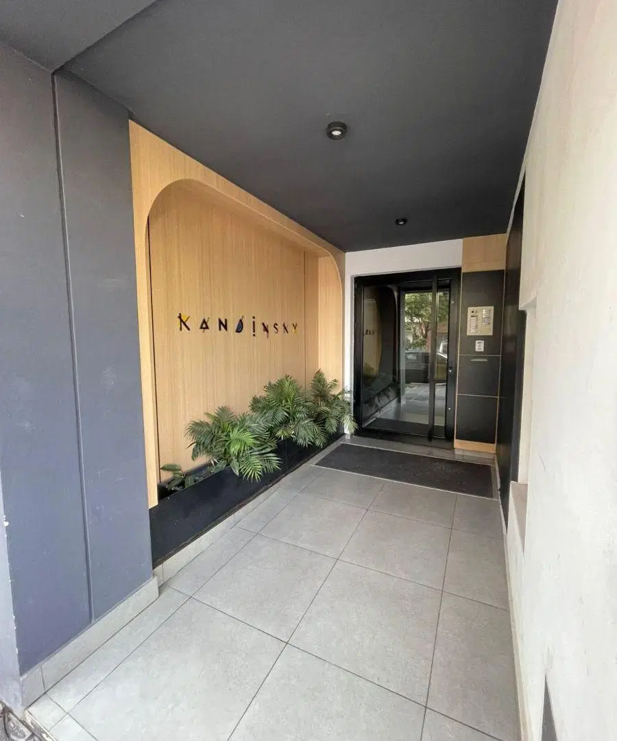 VENTA DEPARTAMENTO DOS DORMITORIOS-SUITE +VESTIDOR-BALCON CON ASADOR-TERRAZA-BARRIO COFICO 1