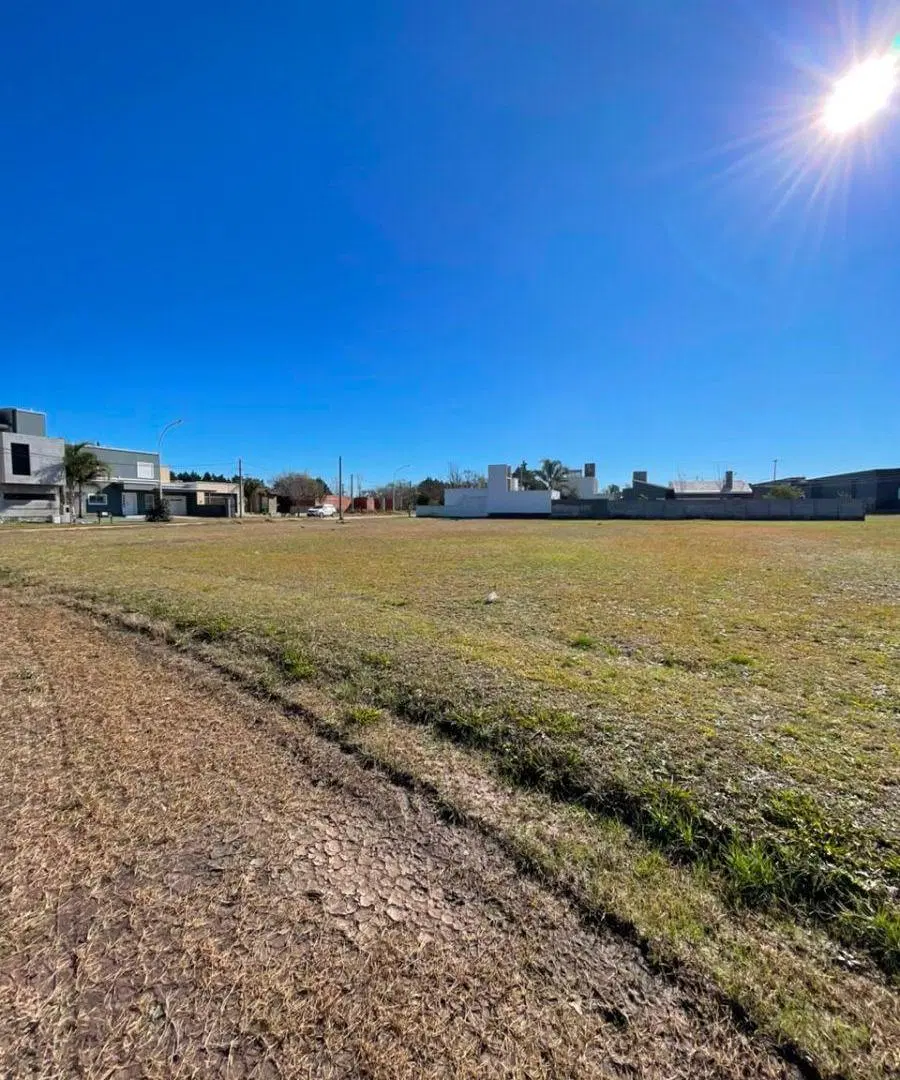 LOTES EN VENTA 900 MTS2-SERVICIOS-ESCRITURA-FINANCIACION-DESPEÑADEROS 3