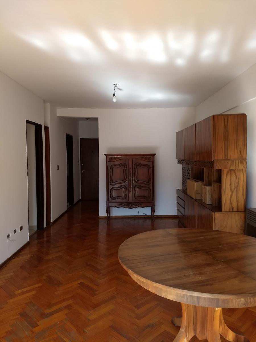 Departamento con Cochera en Barrio Martin 2