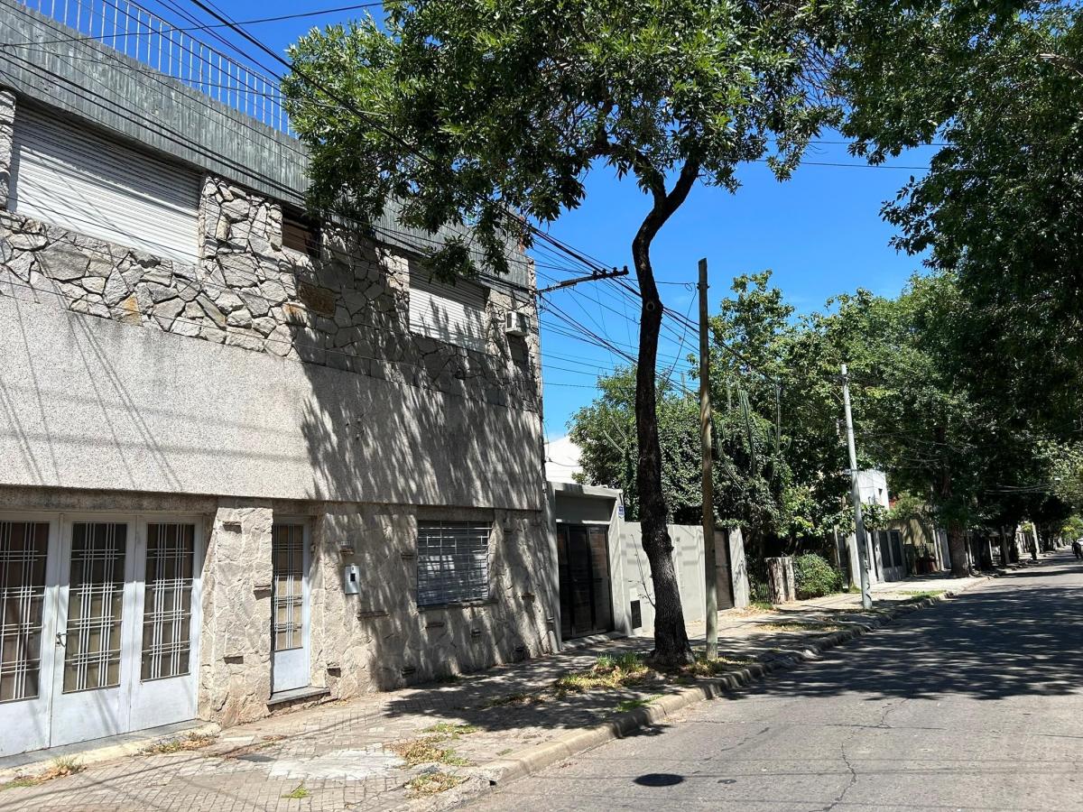 Cómoda y funcional casa de 3 dormitorios en Planta Alta