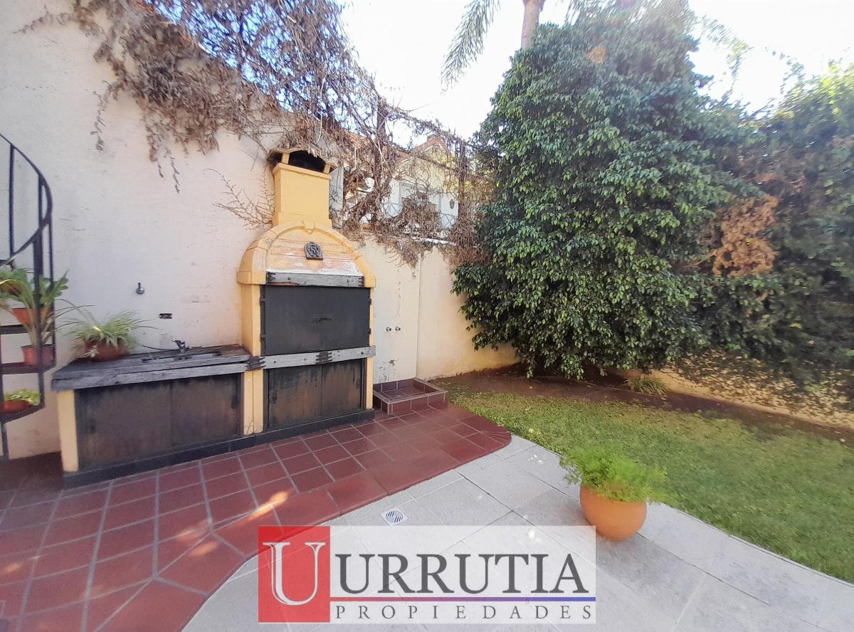 Casa 7 Amb. con Jardín, Piscina y Cochera en Florida 3