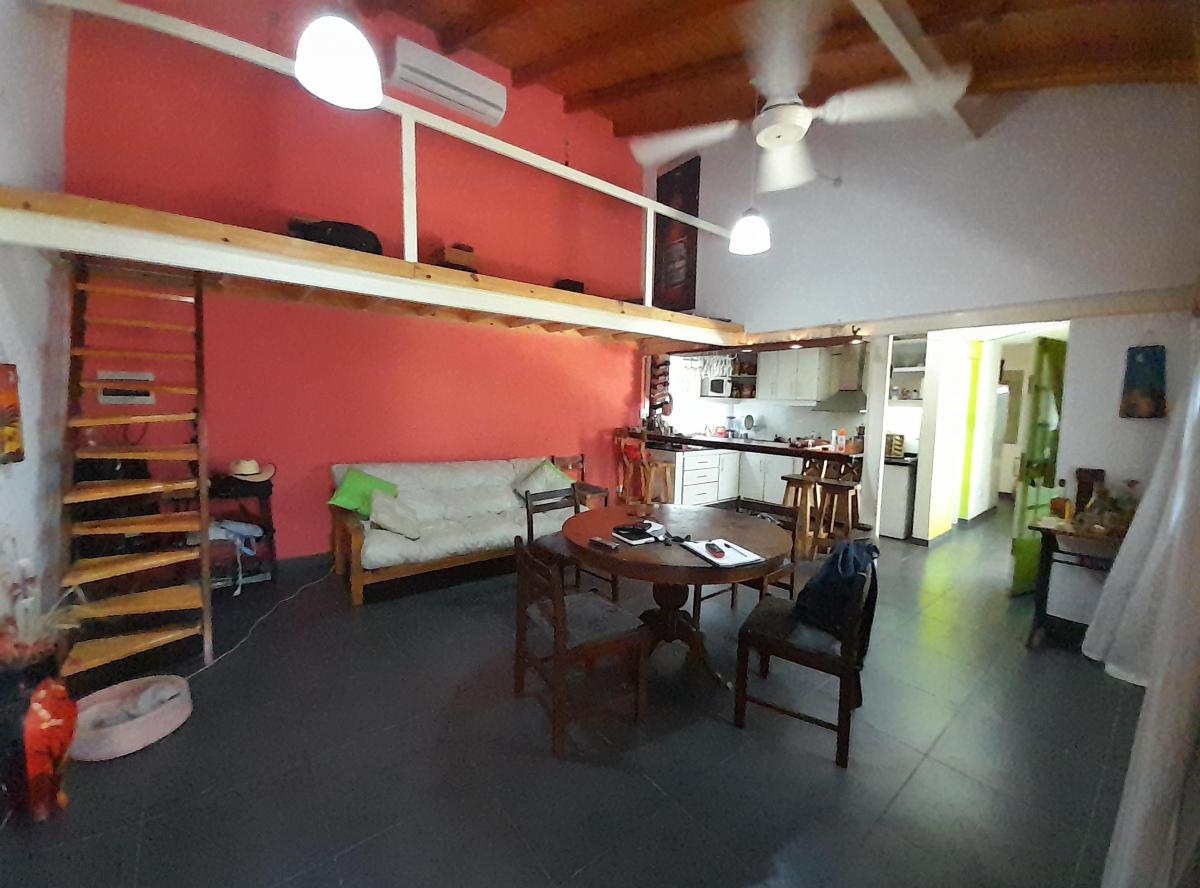 Venta en Block. 4 Unidades de 1, 2 y 3 Amb. Cochera, Patio/jardin y Terraza. 4