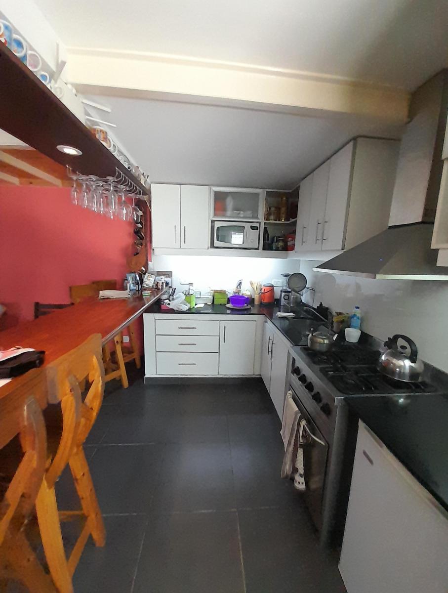 Venta en Block. 4 Unidades de 1, 2 y 3 Amb. Cochera, Patio/jardin y Terraza. 5