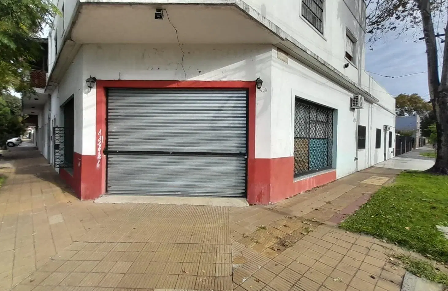 Local comercial en alquiler en Munro 3