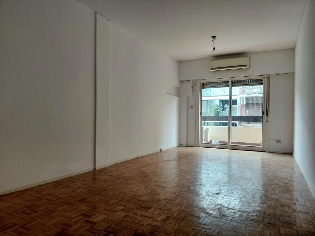 Foto de DEPARTAMENTO EN ALQUILER CONTRAFRENTE CON COCHERA Y BALCON, imagen 1